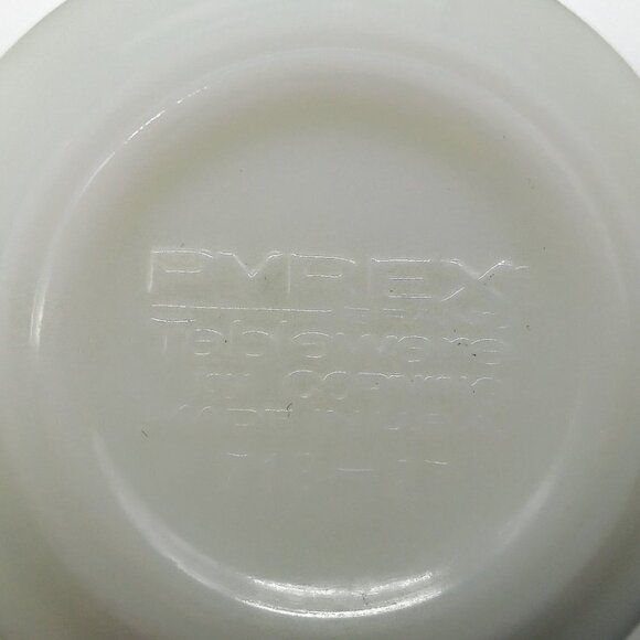 Vintage Pyrex Milk Glass Ebony Fleur De Lis Mugs - Picture 5 of 5